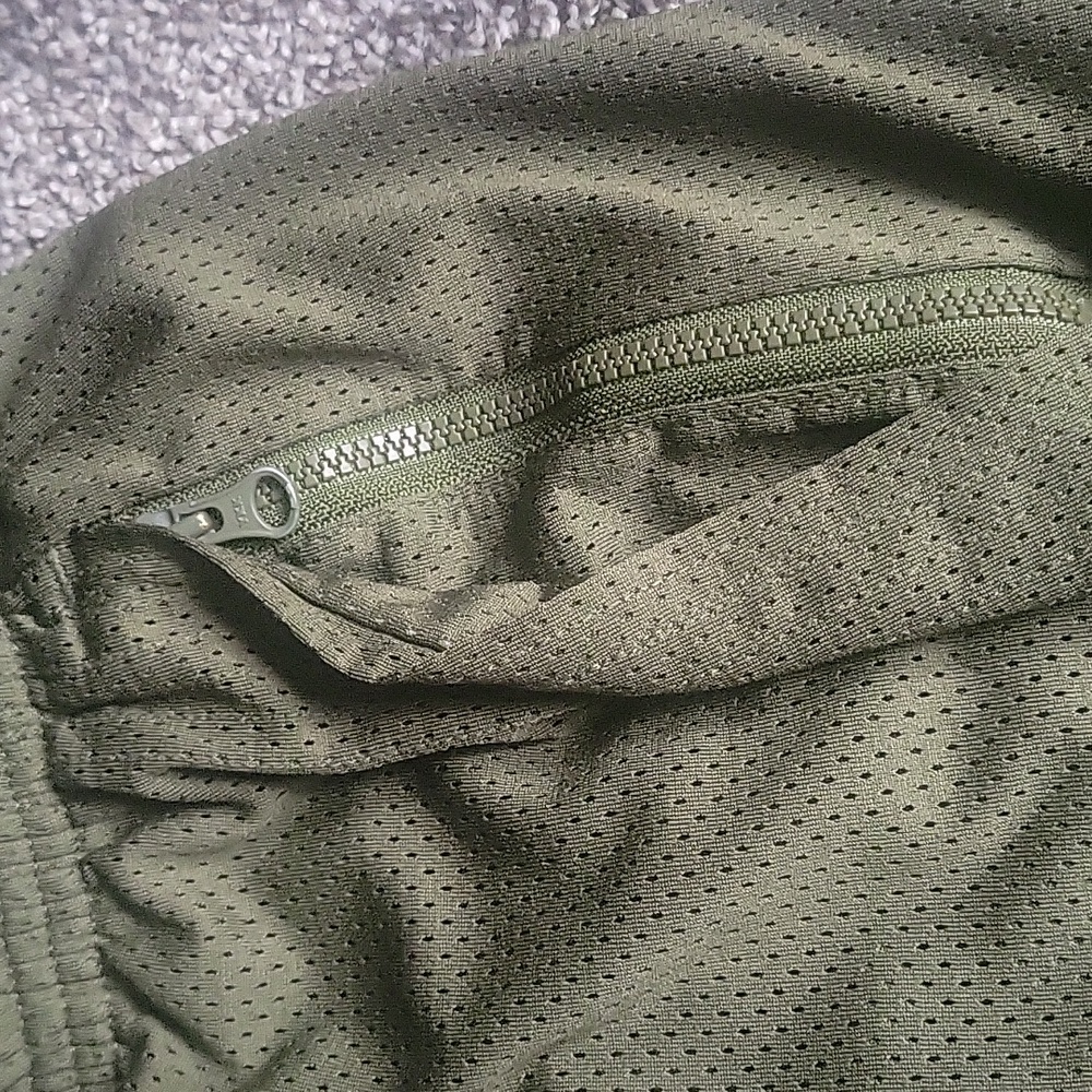 Nike Basketball Shorts - Picture 5 of 7